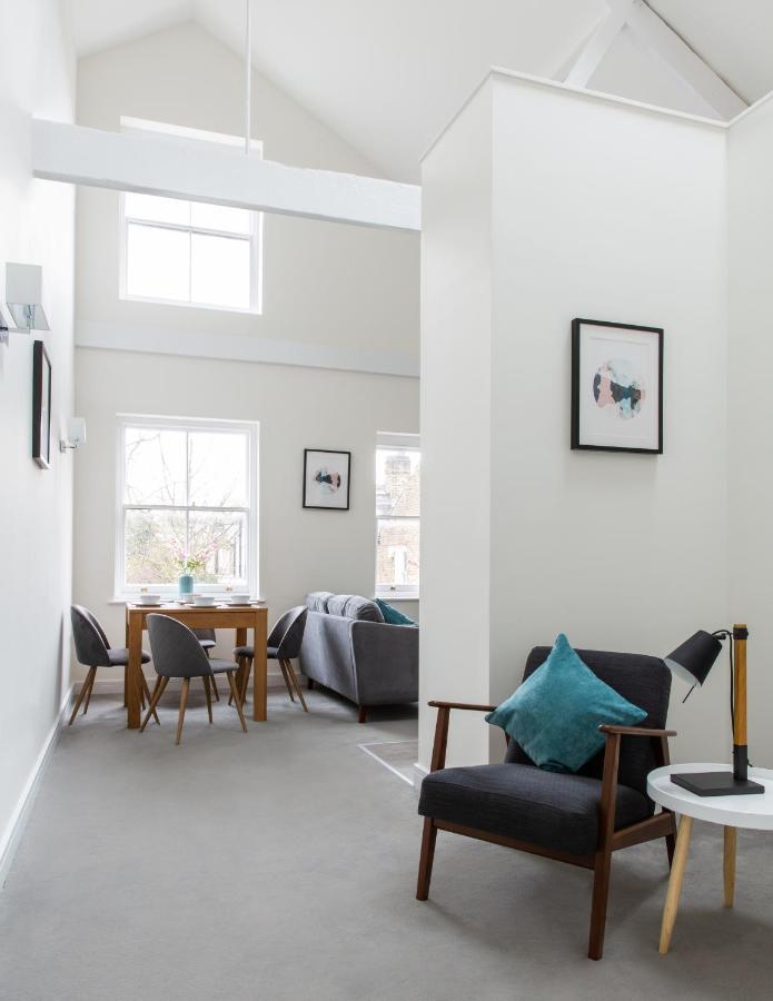 Queens Park By Viridian Apartments Londra Exterior foto